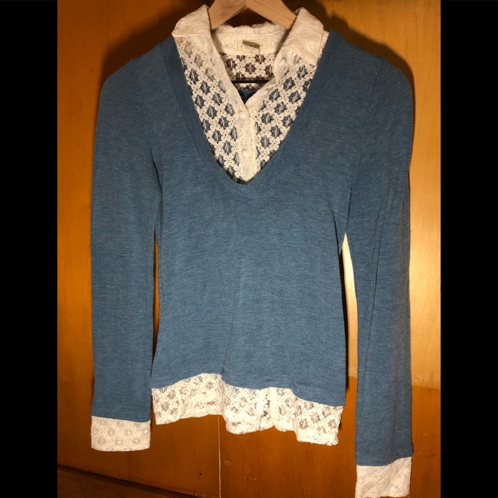 Pretty Good blue lace collar sweater